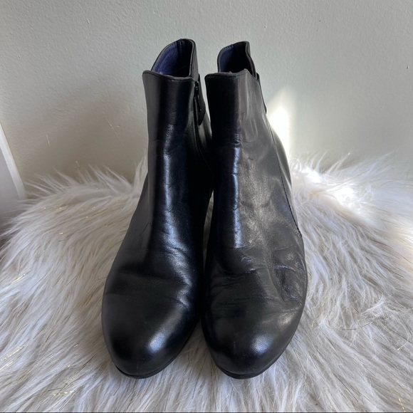 Vaneli black faux leather boots shoes size 9.5M - Picture 10 of 16